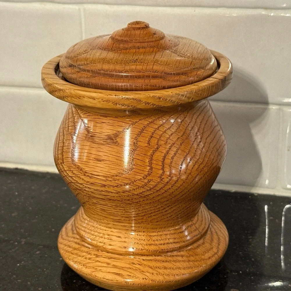 Handmade‎ Turned Wood Lidded Jar Canister Pedestal Base Glossy Natural Grain